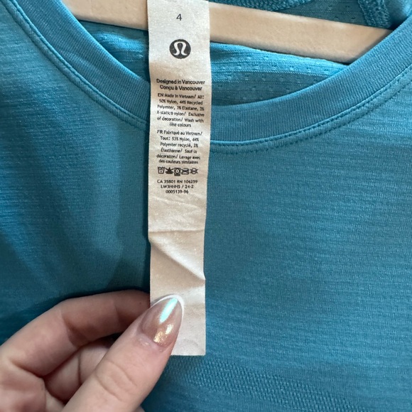 Lululemon Swiftly Tech Size 4 Poolside Short Sleeve Tee NWOT - Picture 4 of 4